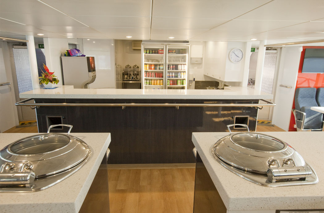 Main Deck Bar